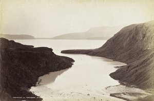 Wahanga en Tarawera bergen, vanaf Lake Tarawera, oktober 1886